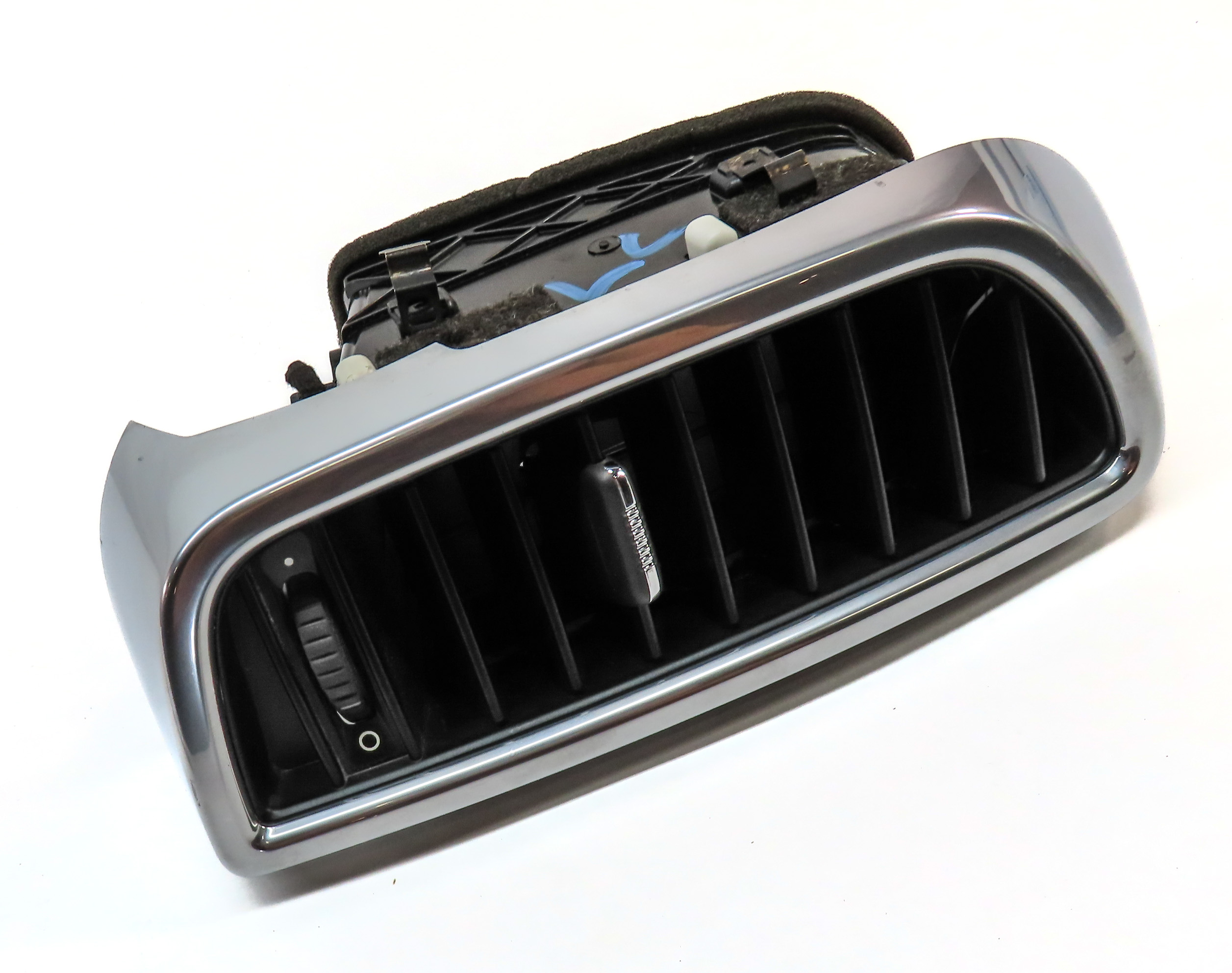 2015 PORSCHE CAYENNE (958) FRONT CENTER DASH LEFT SIDE HEATER A/C AIR VENT — exact item pictured